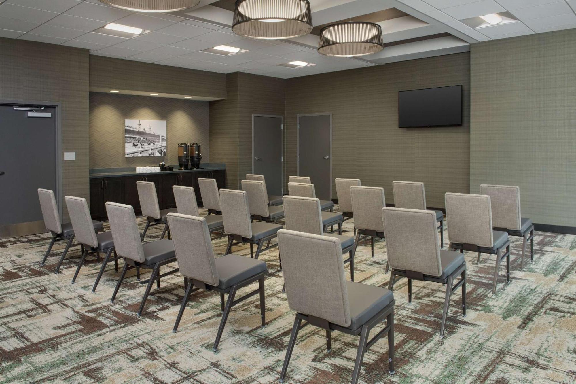 Homewood Suites By Hilton Louisville Airport Εξωτερικό φωτογραφία